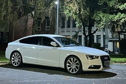 Audi A5 211.000 km 9.300 &euro; Solingen 42651