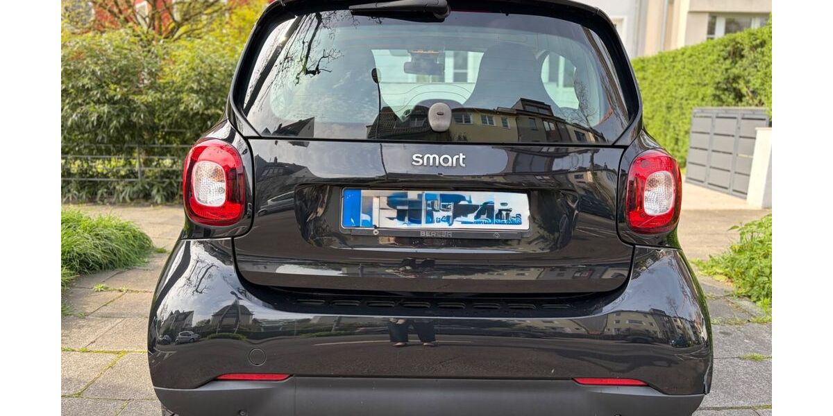 Smart ForTwo 49.000 km 8.500 &euro; Köln 50939