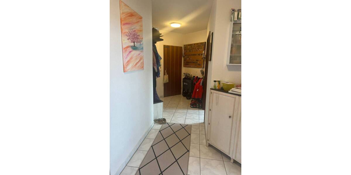 Etagenwohnung Neuss Grimlinghausen - 3 Zimmer, 77 m&sup2;, 890&euro; | Angebot:26834251
