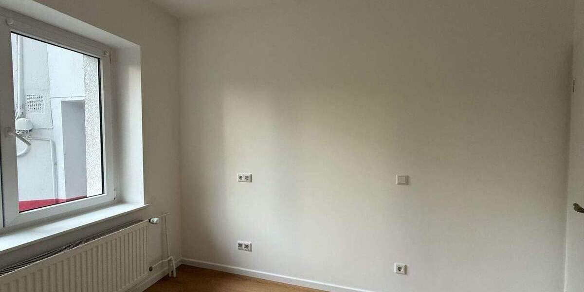 Etagenwohnung Düsseldorf Pempelfort - 3 Zimmer, 42 m&sup2;, 235.000&euro; | Angebot:25683345