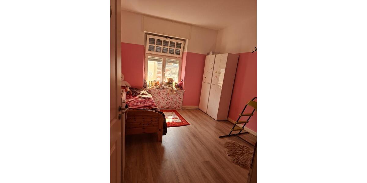 Etagenwohnung Wuppertal Gemarkung Langerfeld - 4.5 Zimmer, 135 m&sup2;, 1.330&euro; | Angebot:25580128