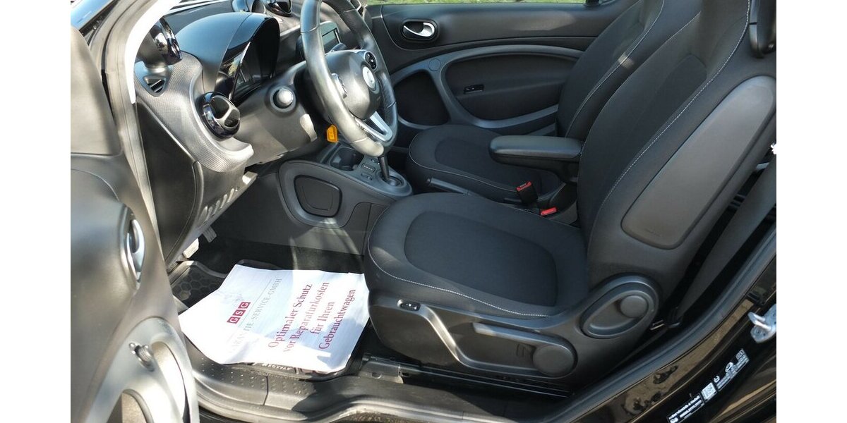 Smart ForTwo electric drive EQ PASSION KLIMAAUTOM SITZHE 35.255 km 10.450 &euro; Köln 50858