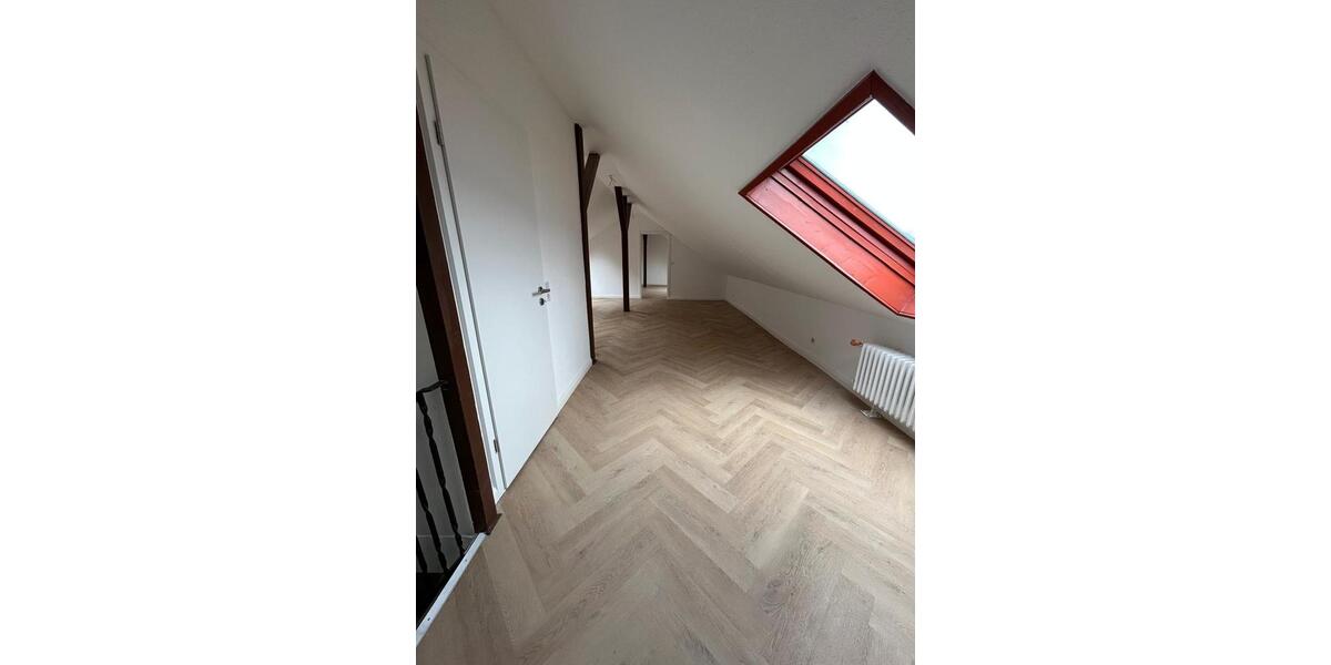 Etagenwohnung Wuppertal Arrenberg - 3 Zimmer, 95 m&sup2;, 1.000&euro; | Angebot:25216814