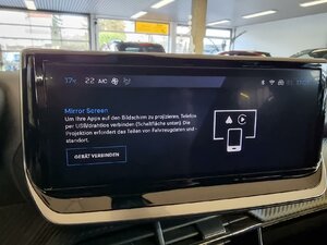 Peugeot 2008 Allure Klimaautom. Alu Allwetter Android Appl 14.715 km 17.880 &euro; HAAN 42781