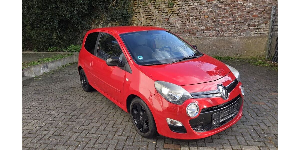 Renault Twingo 141.100 km 4.999 &euro; Solingen 42655