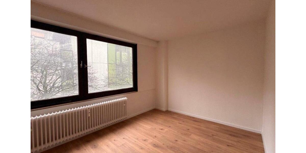 Etagenwohnung Wuppertal Elberfeld - 2 Zimmer, 65 m&sup2;, 750&euro; | Angebot:25887321