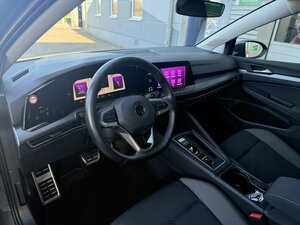 VW GOLF VIII 2.0 TDI Active +Ambiente+CarPlay+Navi+ 71.775 km 22.444 &euro; Meerbusch 40667