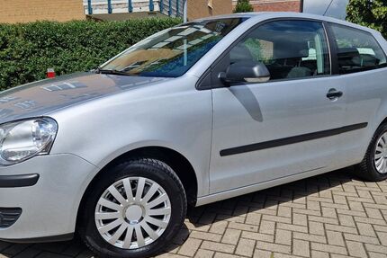 VW Polo 9.000 km 9.850 &euro; Düsseldorf 40215