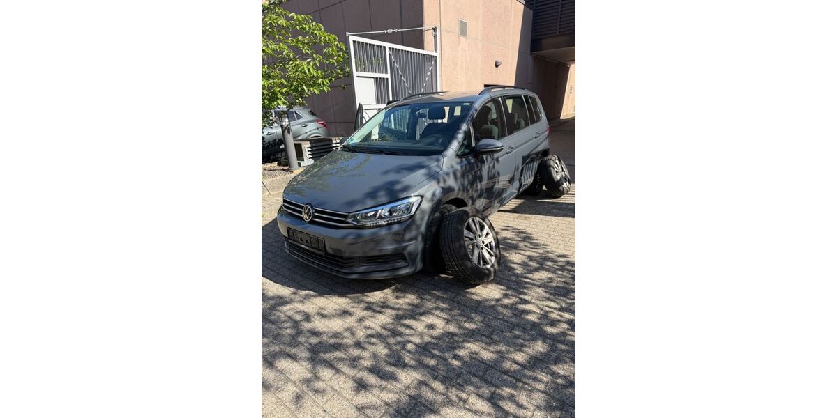 VW Touran 139.670 km 19.500 &euro; Ratingen 40880