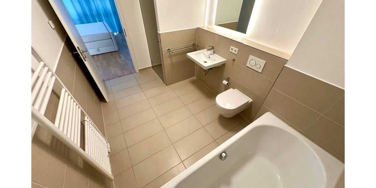 Etagenwohnung Mülheim Mitte - 4 Zimmer, 111 m&sup2;, 1.600&euro; | Angebot:25971060