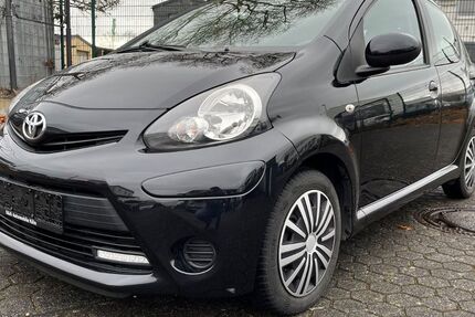Toyota Aygo (X) 102.249 km 6.299 &euro; Köln 51149