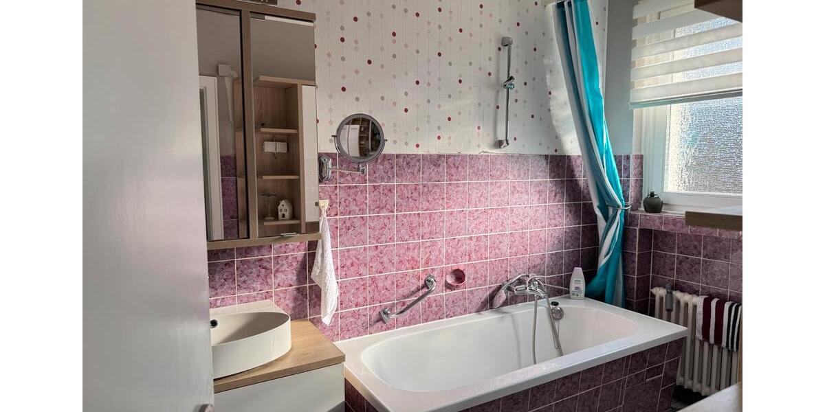 Etagenwohnung Leverkusen Alkenrath - 4 Zimmer, 95 m&sup2;, 274.000&euro; | Angebot:26100524