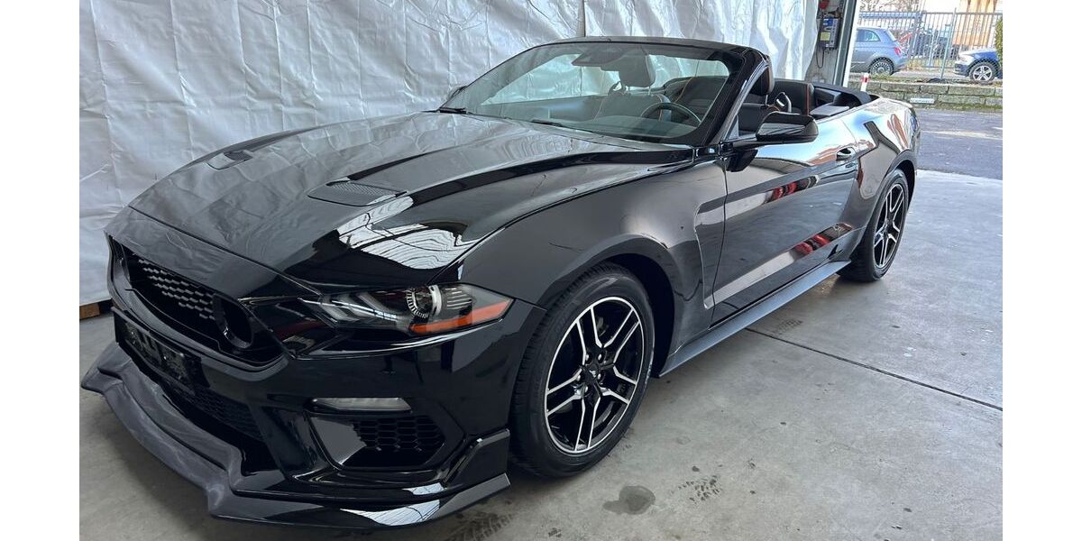 Ford Mustang 38.000 km 27.890 &euro; Düsseldorf 40589