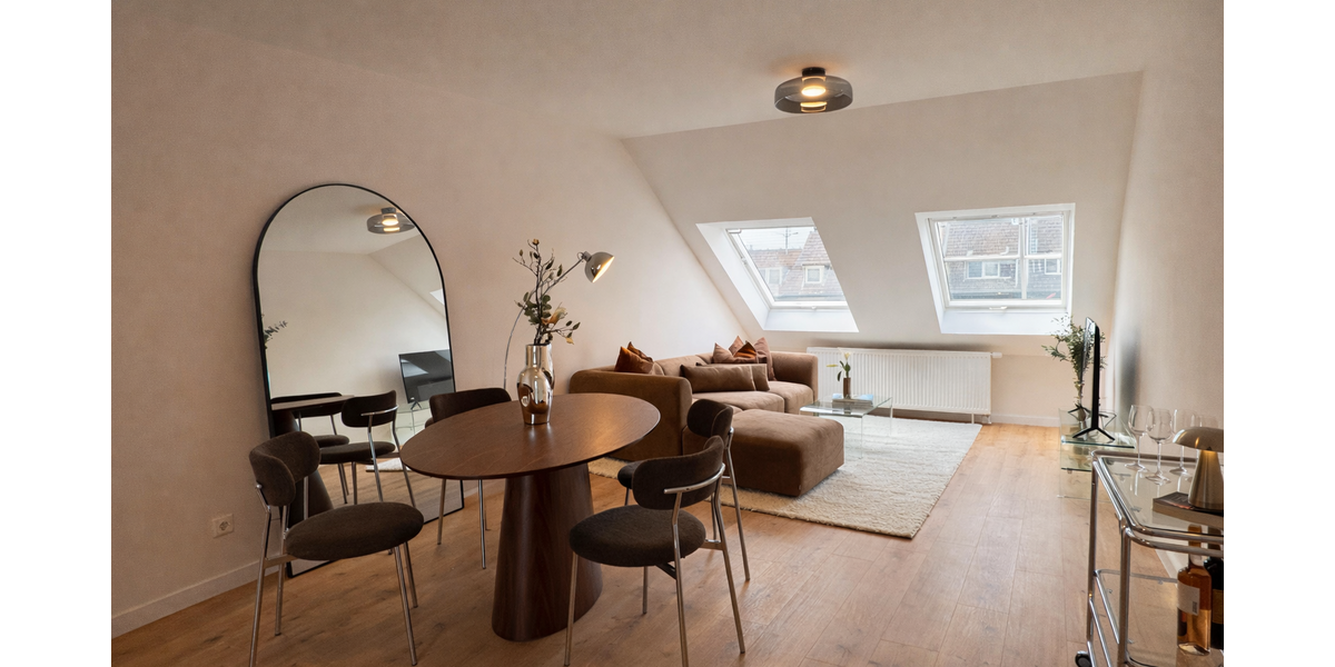 Etagenwohnung Düsseldorf Stadtmitte - 2 Zimmer, 70 m&sup2;, 1.240&euro; | Angebot:25999529