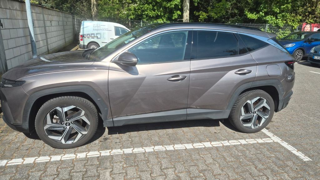 Hyundai TUCSON 19.000 km 31.000 &euro; Köln 50667