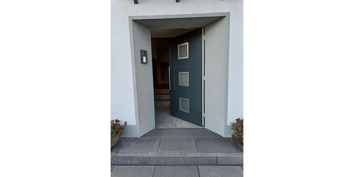 Erdgeschoßwohnung Solingen Mitte - 1 Zimmer, 45 m&sup2;, 570&euro; | Angebot:25343061