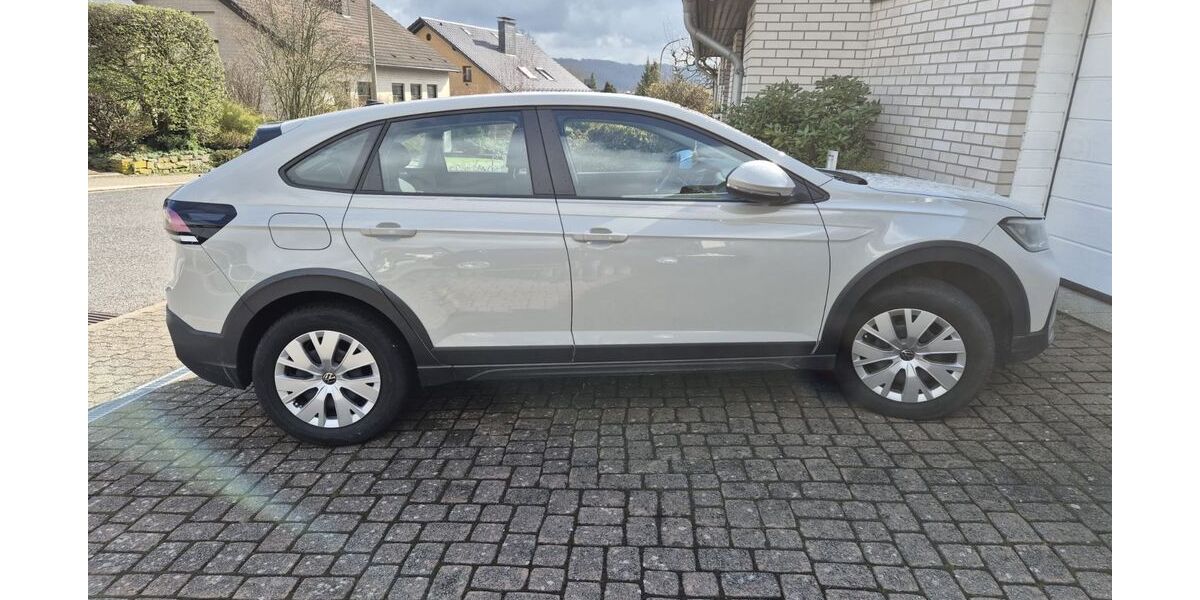 VW Taigo 45.000 km 15.900 &euro; Köln 50679
