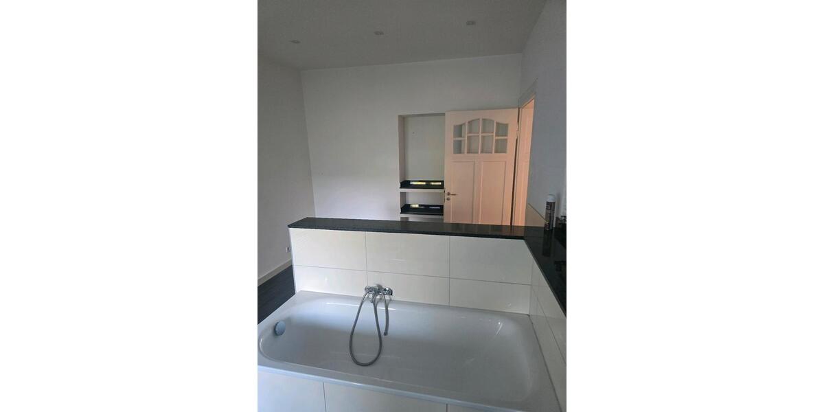 Etagenwohnung Wuppertal Unterbarmen - 4 Zimmer, 118 m&sup2;, 239.000&euro; | Angebot:26820912