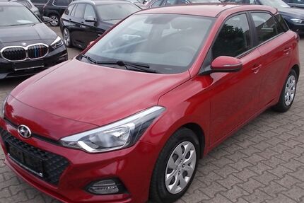 Hyundai i20 28.655 km 11.000 &euro; Willich 47877
