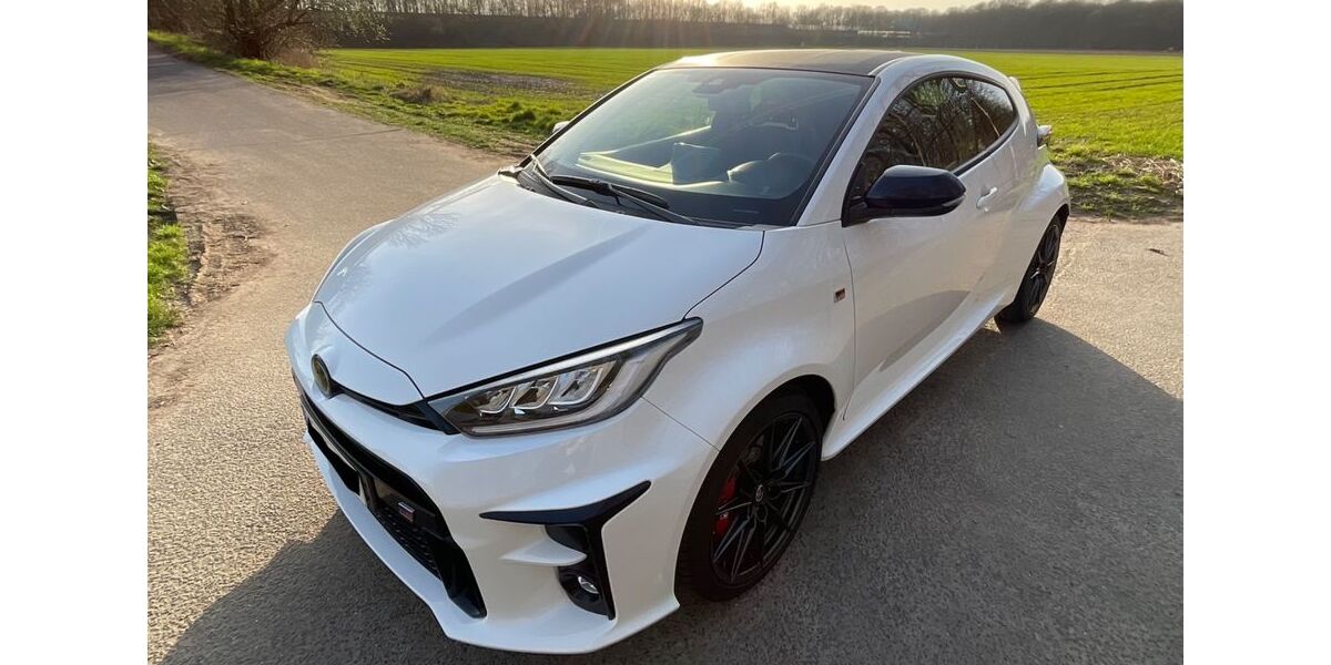 Toyota Yaris 20.000 km 36.500 &euro; Köln 50968