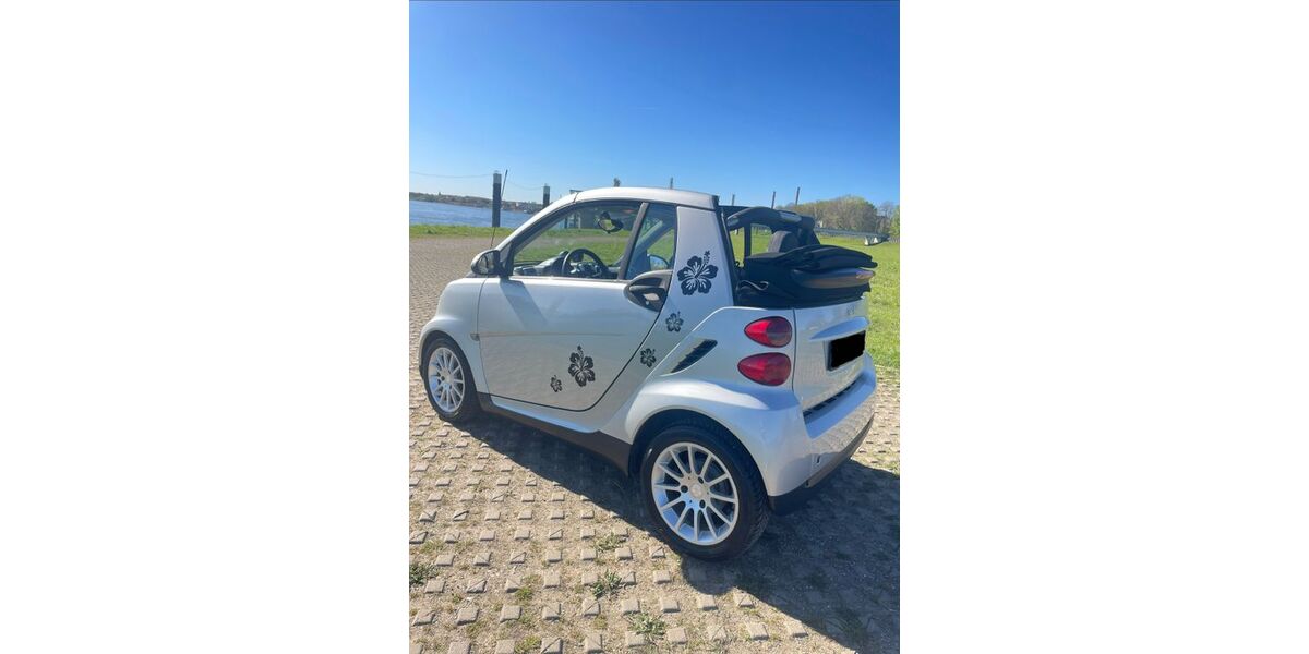 Smart ForTwo 101.500 km 4.499 &euro; Köln 50769