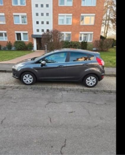 Ford Fiesta 90.000 km 8.700 &euro; Hilden 40724