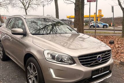 Volvo XC60 84.000 km 20.999 &euro; Köln 51107