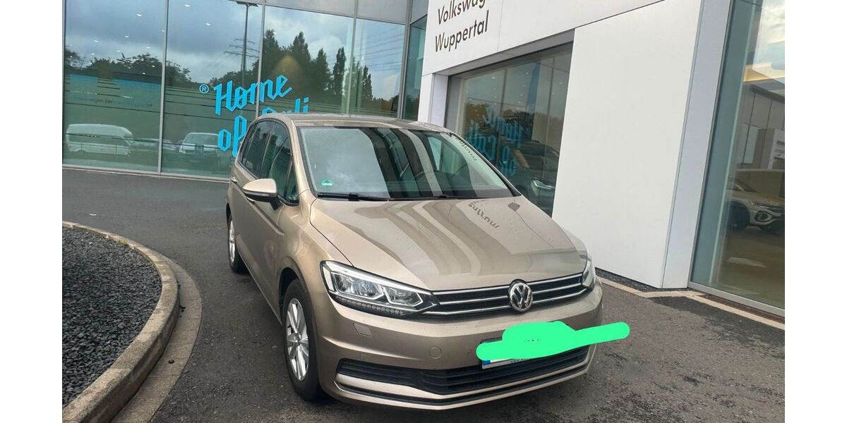 VW Touran 268.000 km 10.500 &euro; Remscheid 42859