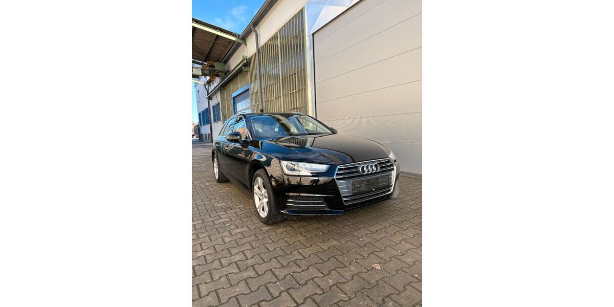 Audi A4 160.838 km 12.990 &euro; Düsseldorf 40231