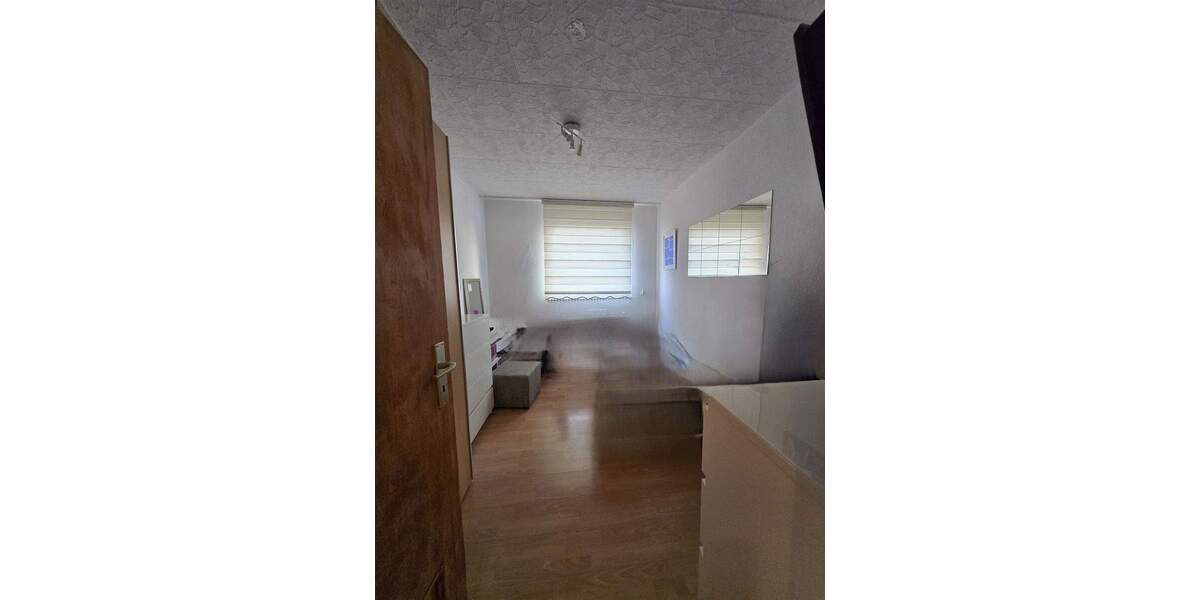 Etagenwohnung Leverkusen Wiesdorf - 4 Zimmer, 86 m&sup2;, 175.000&euro; | Angebot:25773571