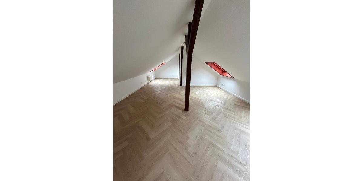 Etagenwohnung Wuppertal Arrenberg - 3 Zimmer, 95 m&sup2;, 1.000&euro; | Angebot:25216814