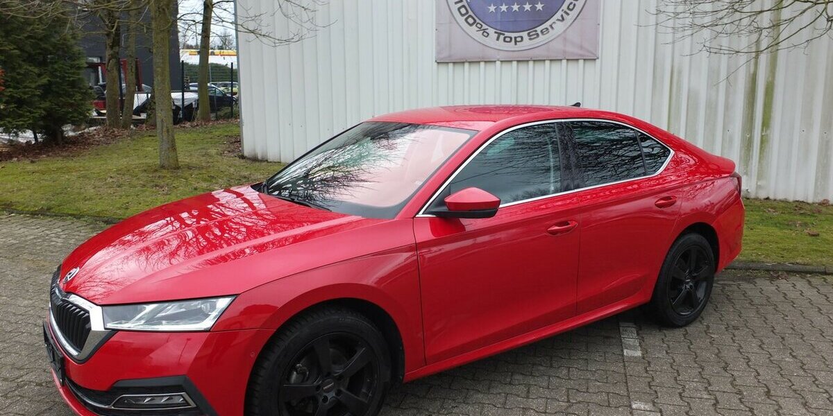 Skoda Octavia 2.0TDi STYLE NAVI BLUETOOTH PARKPILOT 53.254 km 18.908 &euro; Köln 50858