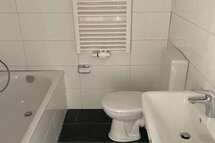 Wohnung Wuppertal Gemarkung Barmen - 2 Zimmer, 61 m&sup2;, 499&euro; | Angebot:26827471