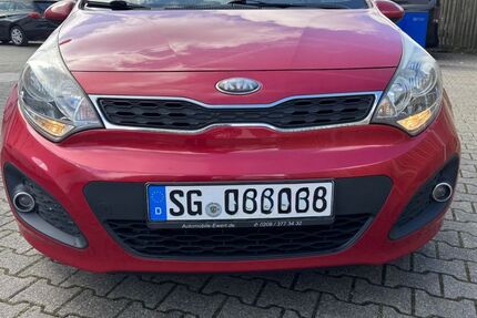Kia Rio 110.000 km 4.800 &euro; Solingen 42655