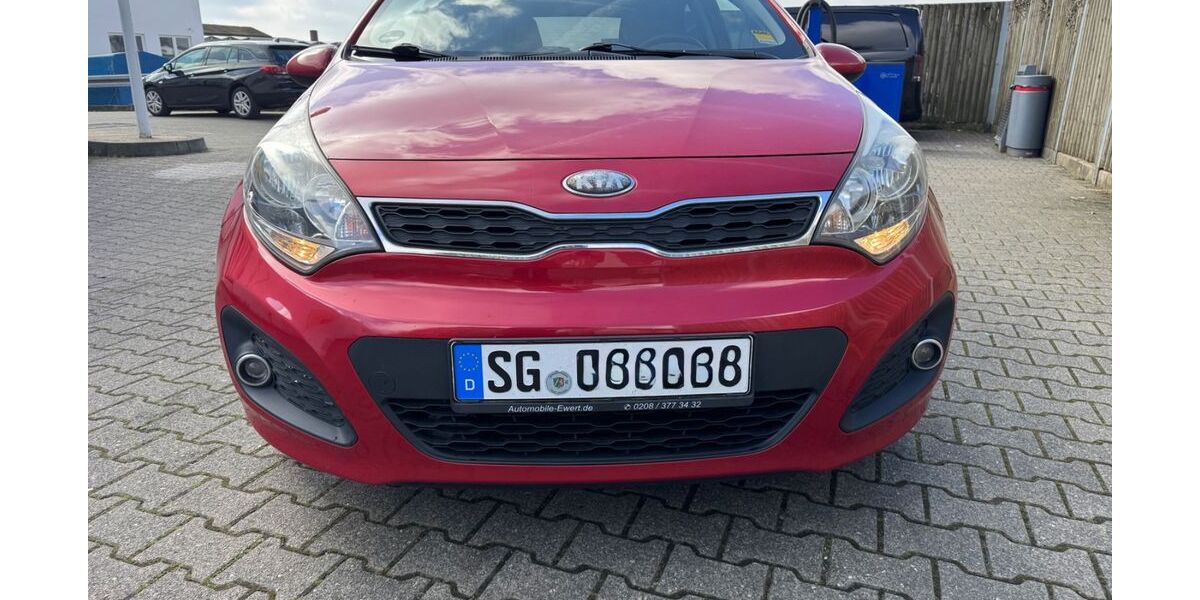 Kia Rio 110.000 km 4.980 &euro; Solingen 42655
