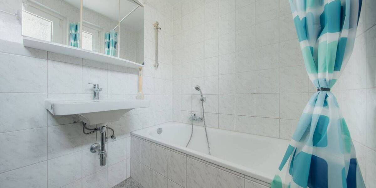 Etagenwohnung Leverkusen Schlebusch - 3 Zimmer, 74 m&sup2;, 220.000&euro; | Angebot:26245318