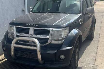 Dodge Nitro 283.012 km 6.285 &euro; Neuss 41464