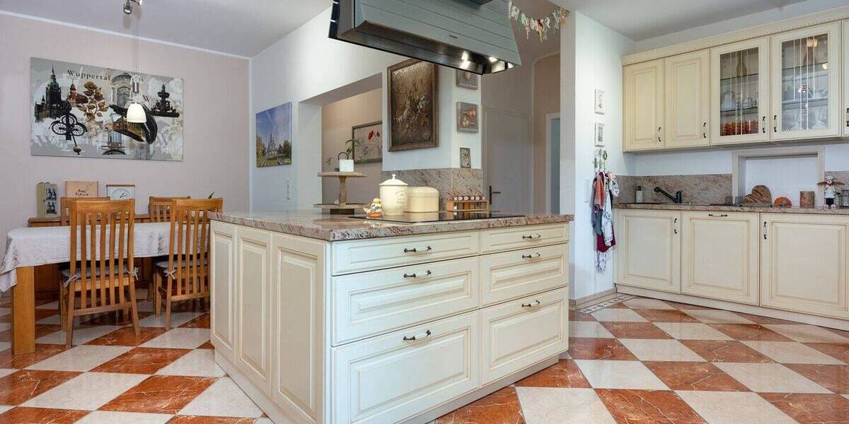 Einfamilienhaus Wuppertal Barmen - 7 Zimmer, 260 m&sup2;, 899.000&euro; | Angebot:25693639