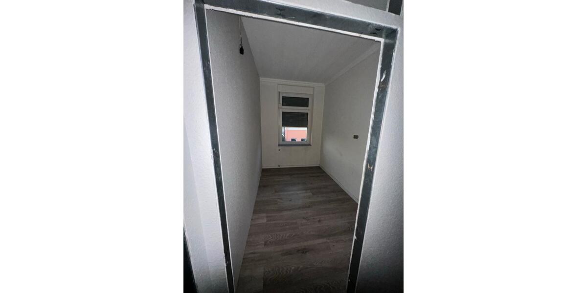 Mehrfamilienhaus, Wohnhaus Langenfeld (Rheinland) - 7 Zimmer, 237 m&sup2;, 580.000&euro; | Angebot:26126908