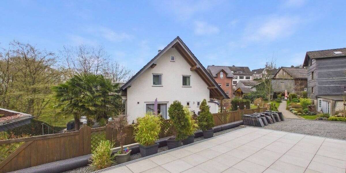 Einfamilienhaus Solingen Gräfrath - 5 Zimmer, 164 m&sup2;, 789.000&euro; | Angebot:26192333