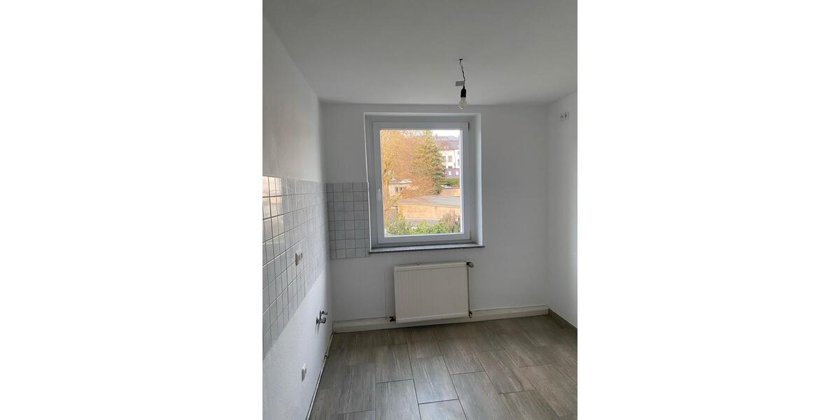 Etagenwohnung Solingen Burg - 1 Zimmer, 44 m&sup2;, 400&euro; | Angebot:25782656