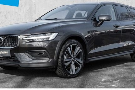 Volvo V60 Cross Country 43.736 km 39.950 &euro; Düsseldorf 40474