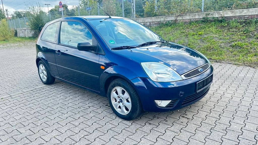 Ford Fiesta 92.124 km 2.499 &euro; Wuppertal 42281