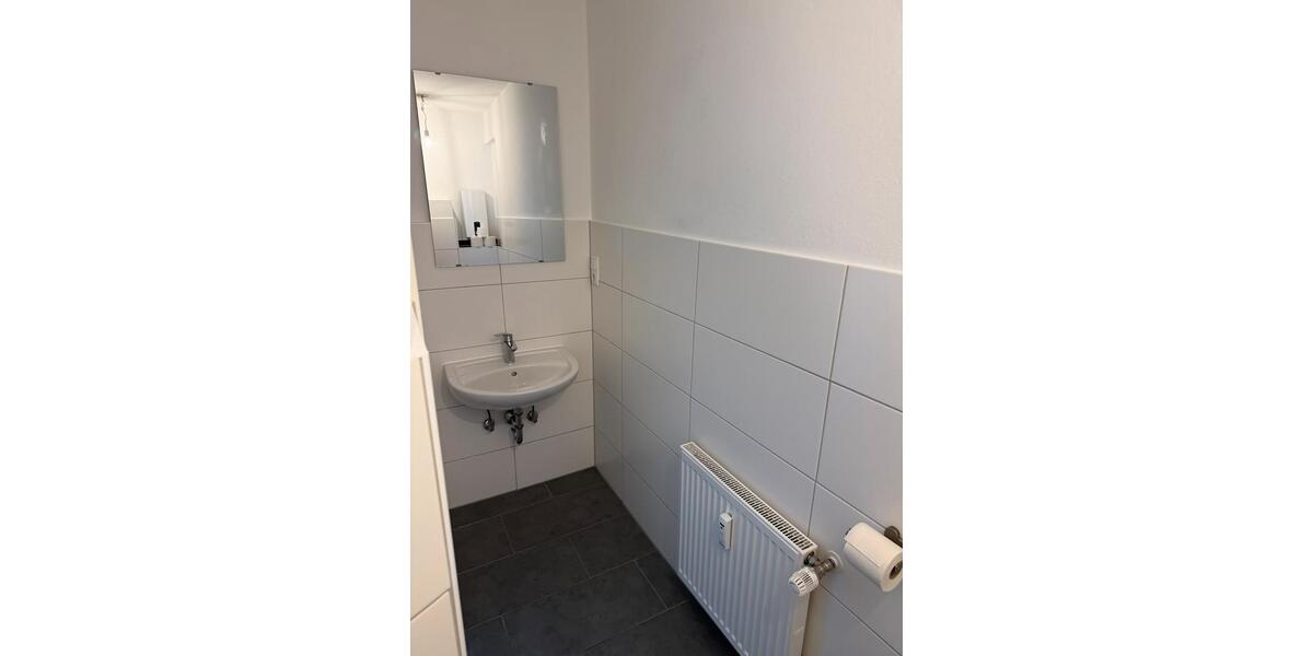 Dachgeschoßwohnung Mülheim an der Ruhr - 1 Zimmer, 30 m&sup2;, 375&euro; | Angebot:25420306