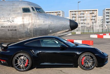 Porsche 992 5.300 km 214.900 &euro; Koeln 50829