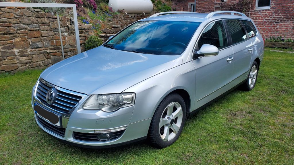 VW Passat Variant 220.000 km 5.500 &euro; Velbert 42555