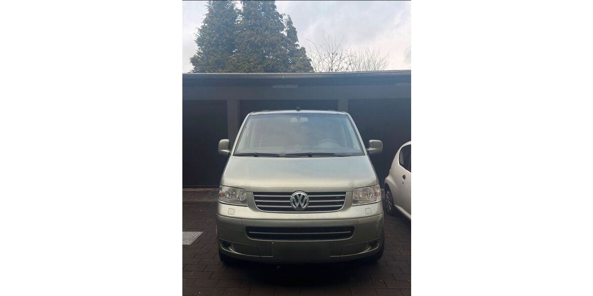 VW T5 Multivan 288.000 km 8.999 &euro; Wuppertal 42389
