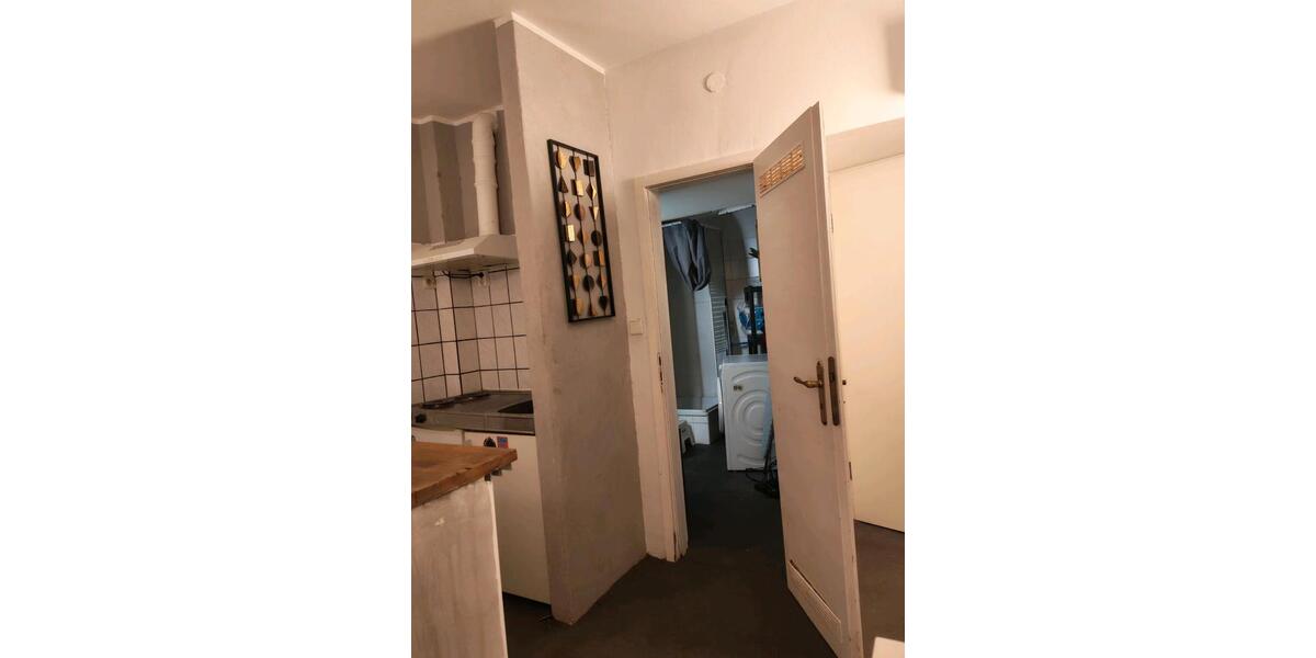 Etagenwohnung Köln Innenstadt - 1 Zimmer, 28 m&sup2;, 900&euro; | Angebot:25714425