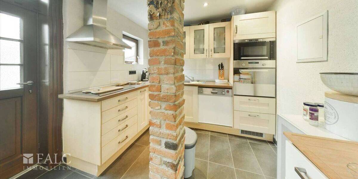 Mehrfamilienhaus, Wohnhaus Solingen Solingen-Mitte - 6 Zimmer, 180 m&sup2;, 349.000&euro; | Angebot:26259127