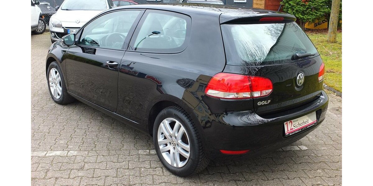 VW Golf 1.4i TRENDLINE KLIMAANLAGE SPORT-LMF SHZ 135.895 km 5.904 &euro; Köln 50858